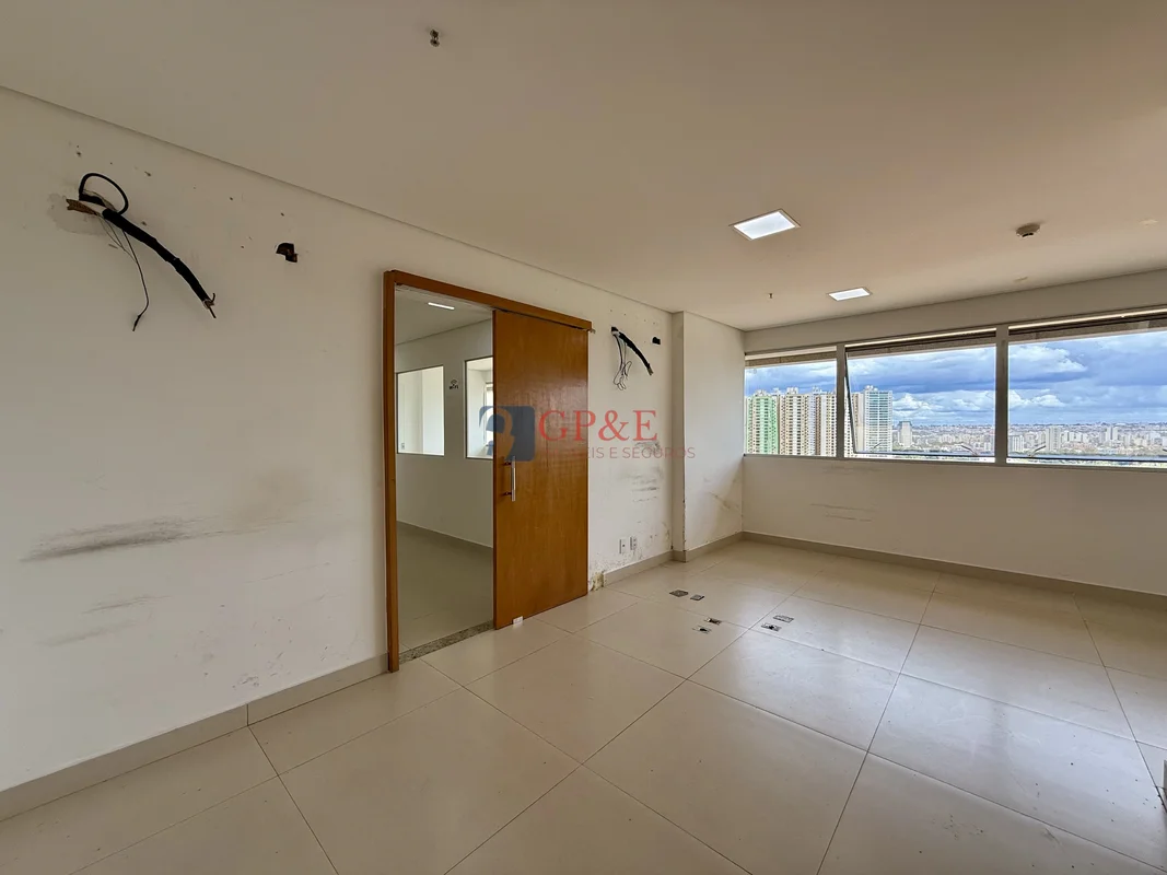 Rua Copaíba – DF Century Plaza | Águas Claras/DFExcelente sala comercial em um d...