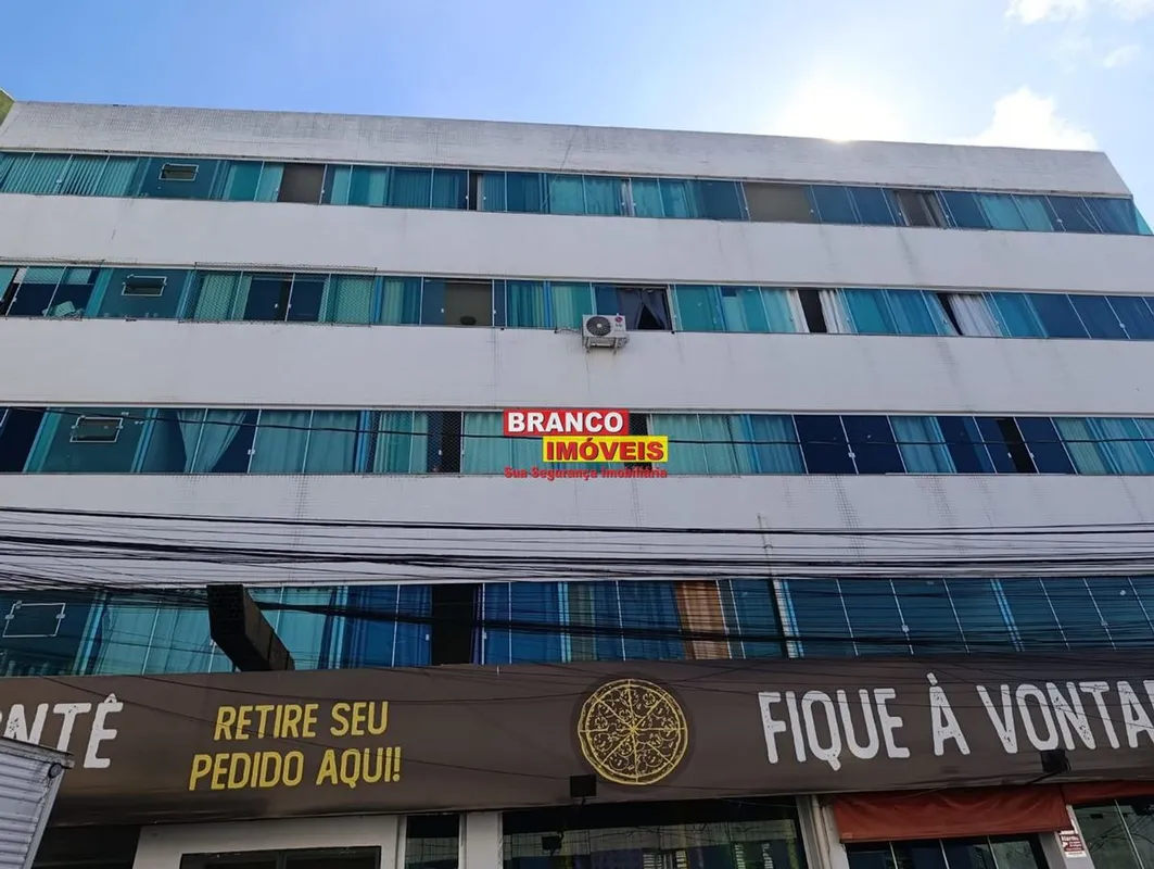Branco Imóveis - Aluga apartamento na QE 40, RUA 05, LOTE 14, excelente localiza...
