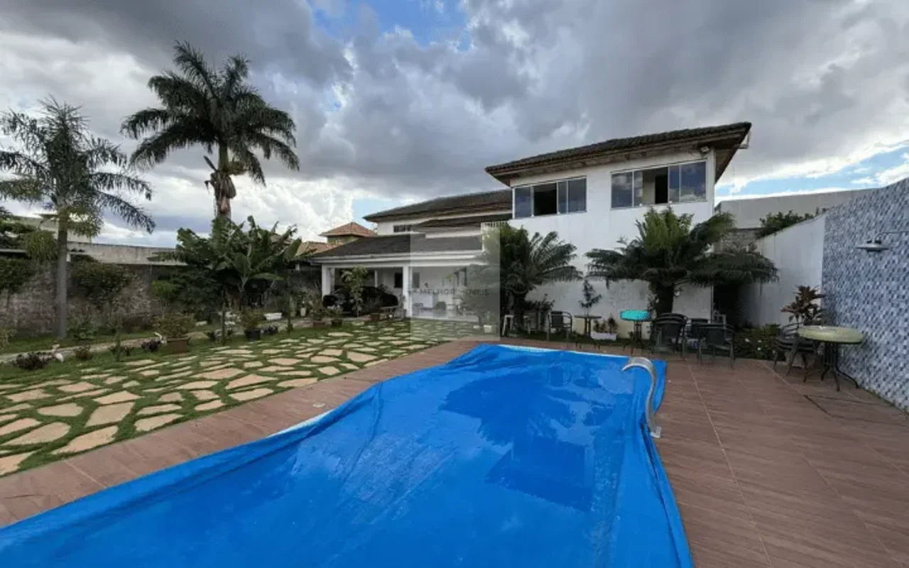 SOBRADO COM 800m² DE LOTE | 6 QUARTOS | LAZER COMPLETO – VICENTE PIRES, RUA 4Se ...