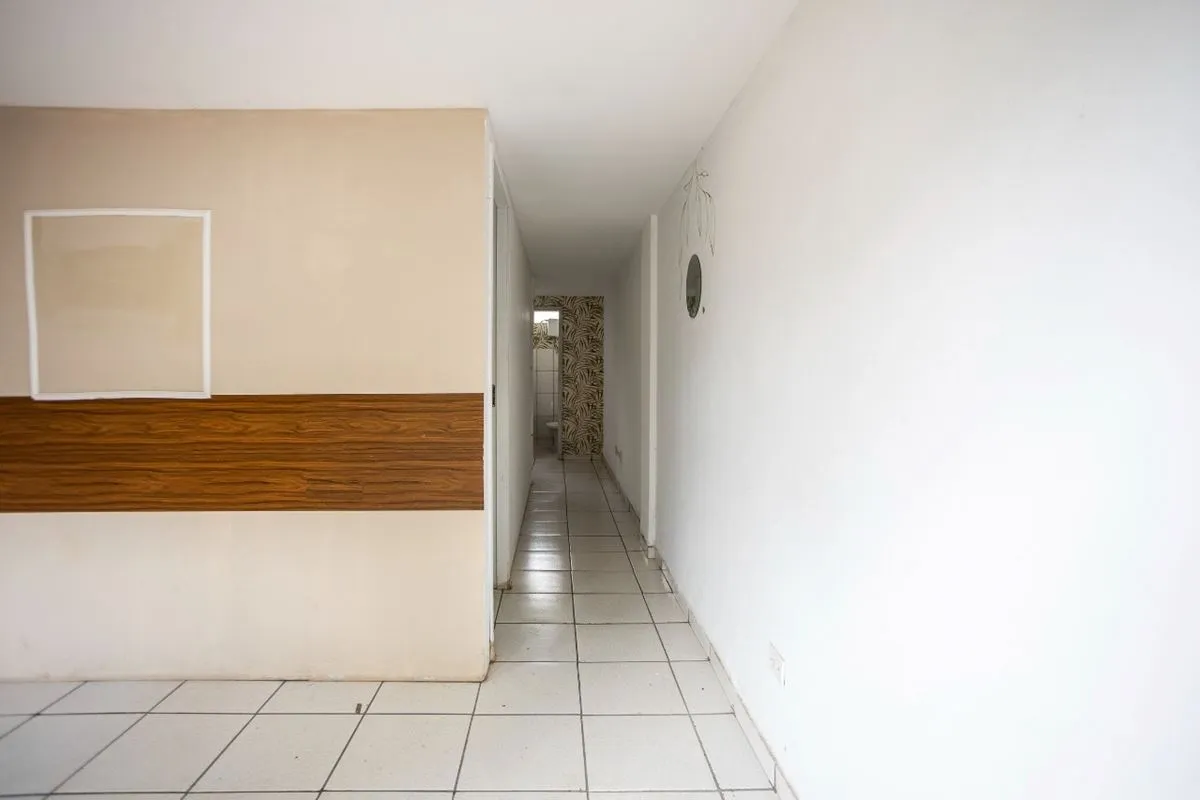 Excelente localização, sala térrea com área de 35,00 m², mezanino e 01 banheiro,...
