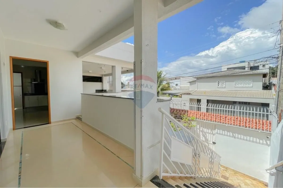 Vila Planalto (Rua 05)160m² de área privativa, bem distribuídos3 quartos, sendo ...