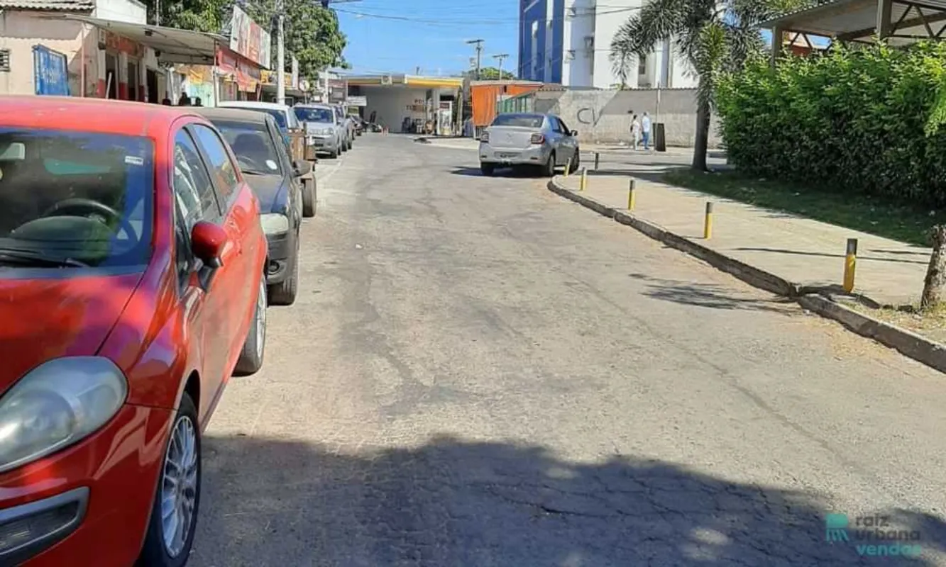 Oportunidade única de investimento!Dois lotes localizados no setor Norte Ferrovi...