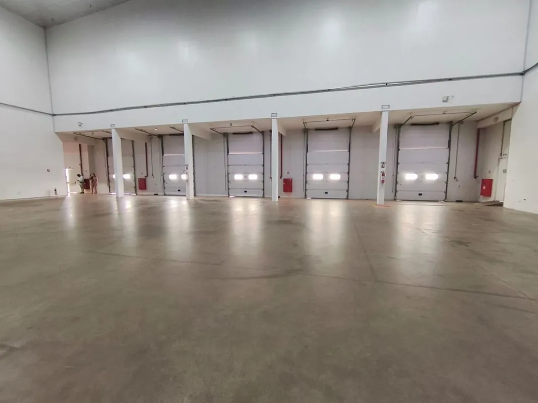 GALPAO NOVO ANAPOLIS.Area: 4800 M²Posições Paletes Totais 5.200Pé Direito da est...