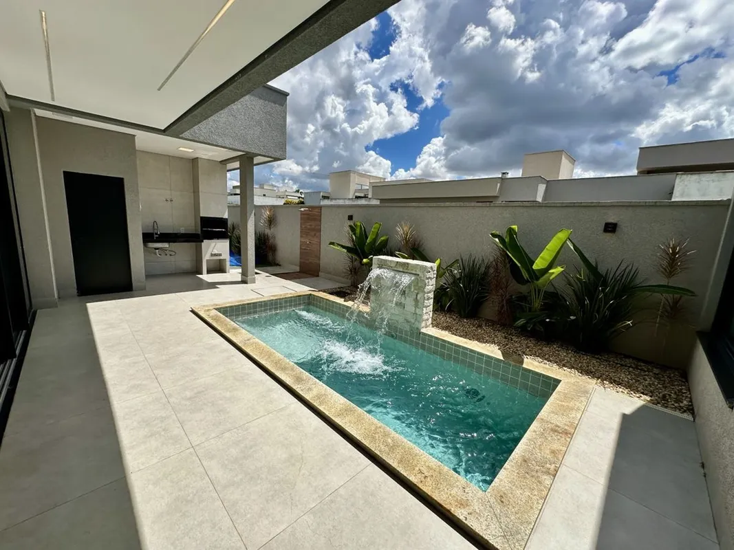 Casa Alto Padrão 3 Suítes à Venda no Alphaville Terras Alpha 1 Senador Canedo Ca...