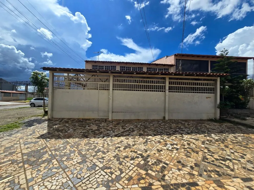 LEÕES DA CORRETAGEM VENDE O IMÓVEL QUE VOCÊ PROCURA IMÓVEL COMERCIAL COM RENDA Q...