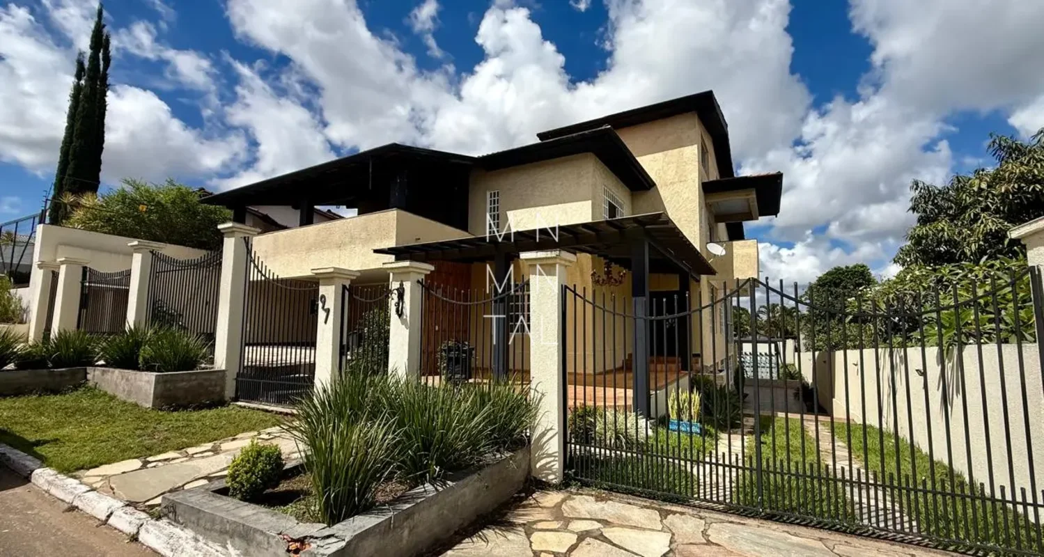 Monumental Agência Imobiliária vende; QL 32 / VILLAGE ALVORADA LAGO SUL. Casa de...