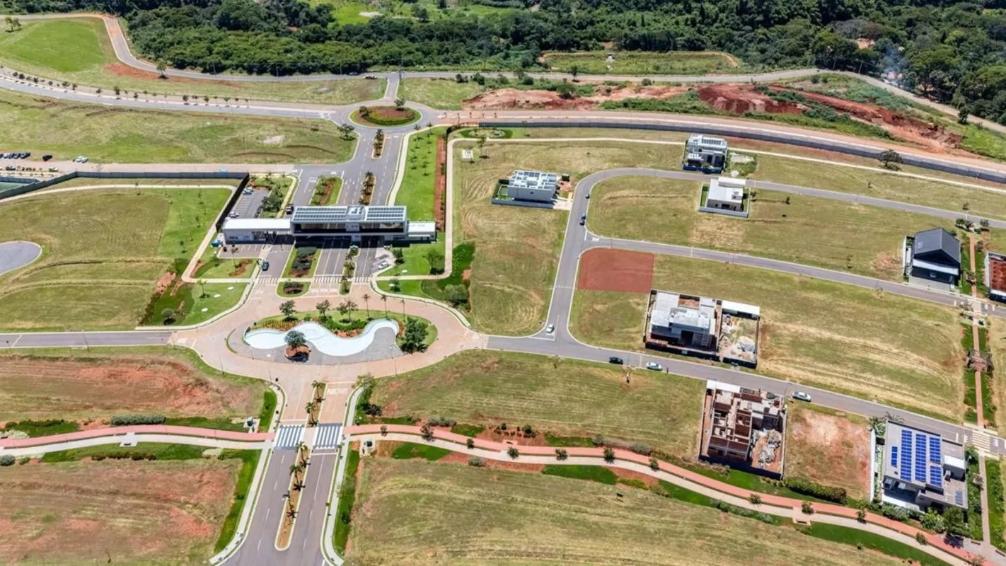 LOTE DE ESQUINA | PLATEAU D'OR UNIQUELote à venda no Plateau D'or Unique, com 76...