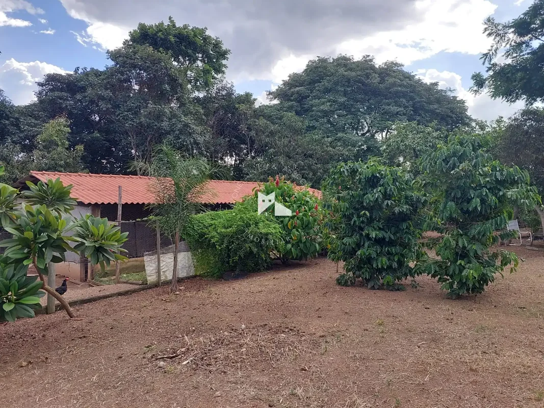 Chácara Completa com 2 Hectares – Conforto, Natureza e Produção em um só lugar! ...