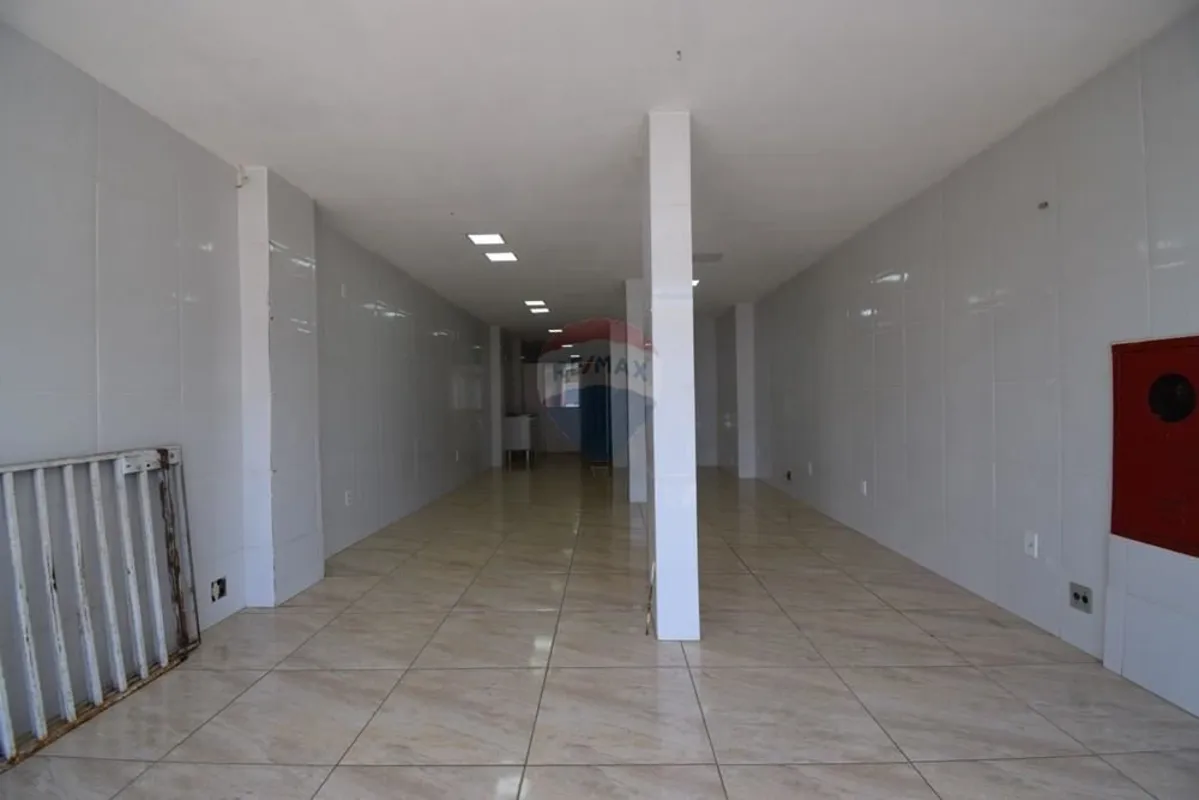 Descubra uma oportunidade única de investimento em loja com excelente localizaçã...