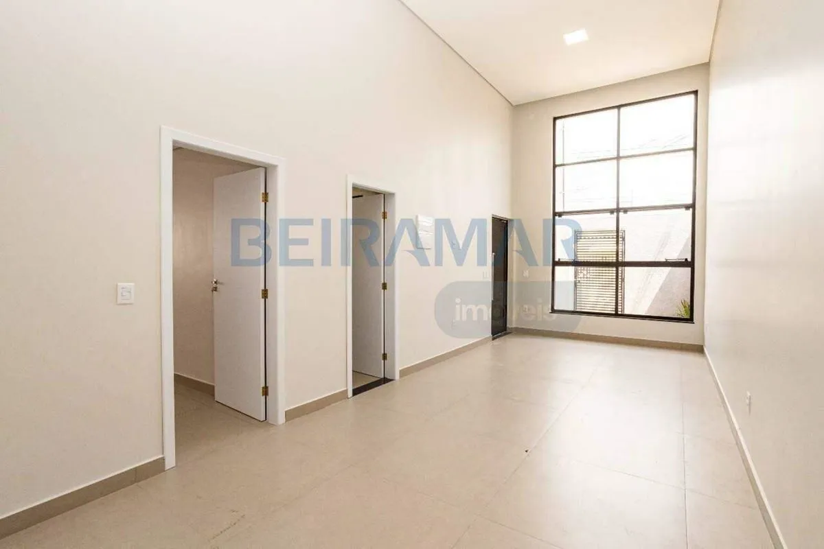 Casa reformada, 3 quartos (2 suítes), 135 m², pé direito alto, financia 100% - P...