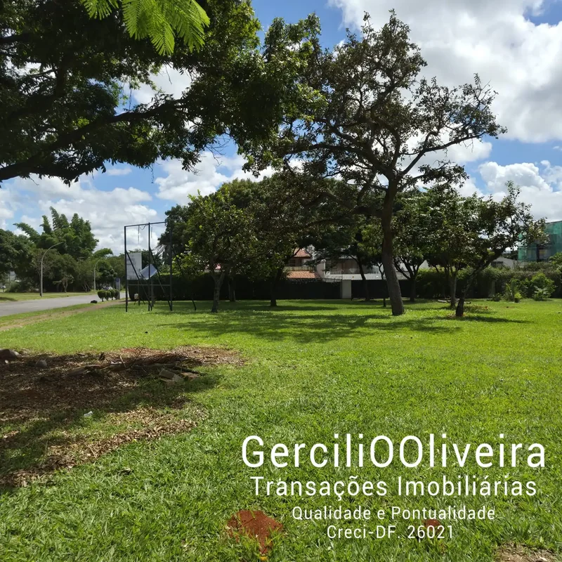 ALUGA-SE -Oportunidade única na Asa Norte: lote comercial de 2.713 m² localizado...