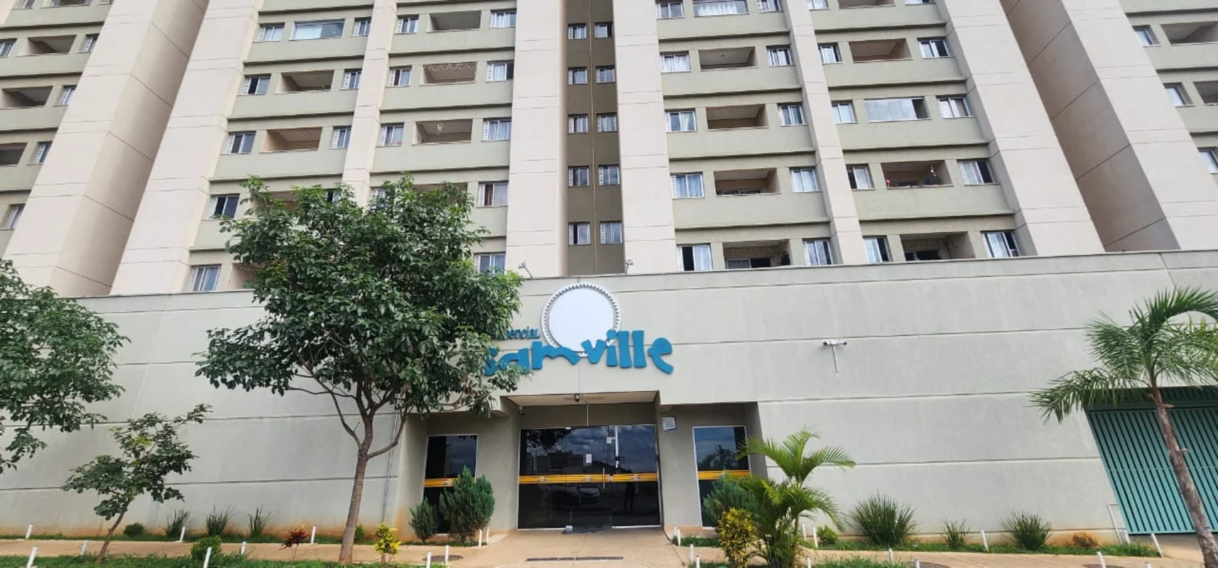 Unidade a venda no Residencial Sam Ville que fica na QR 203 em Samambaia e possu...