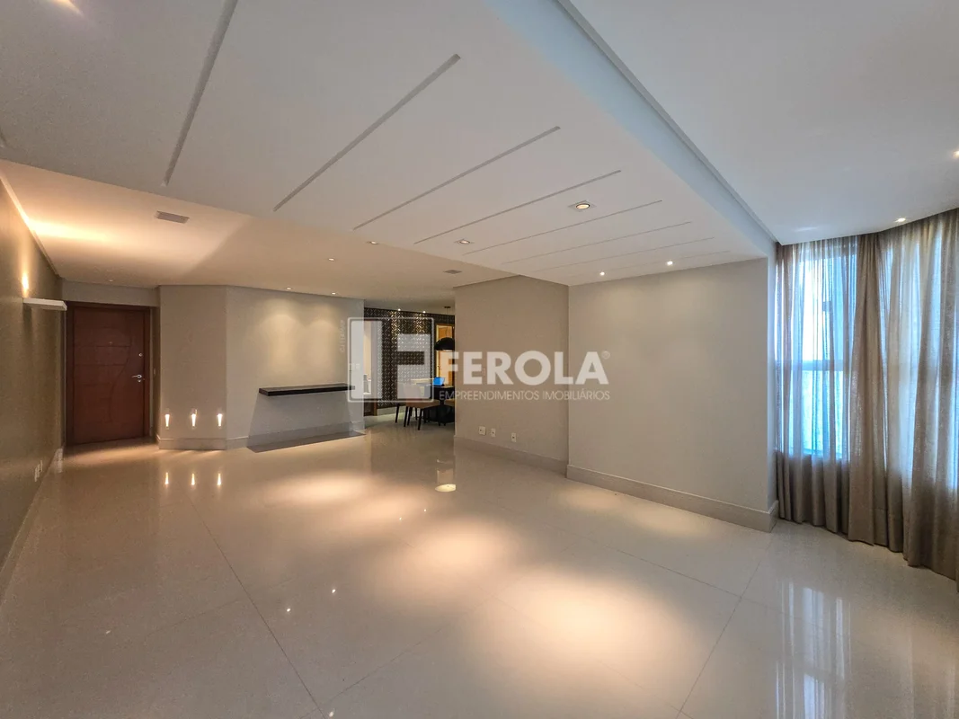 APARTAMENTO ALTO PADRÃO, SOFISTICADO,IDEAL PARA QUEM BUSCA CONFORTO E ESPAÇO DIF...