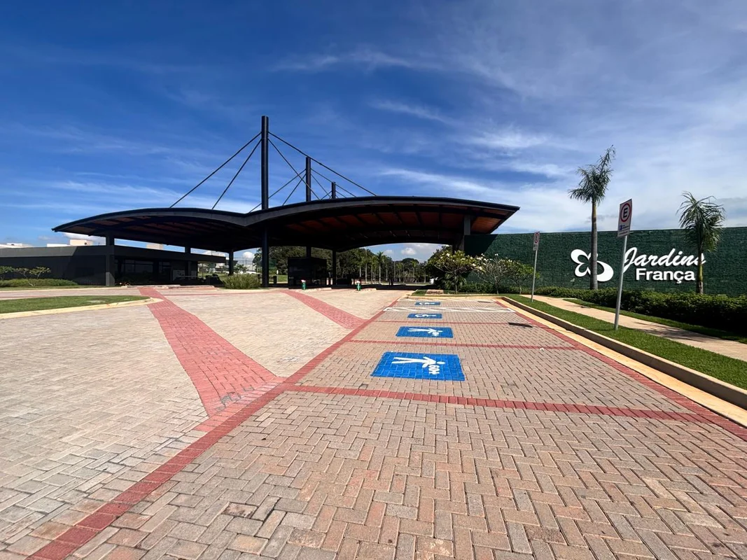 Lote com vista para à mata no Jardins França Para quem busca natureza, privacida...