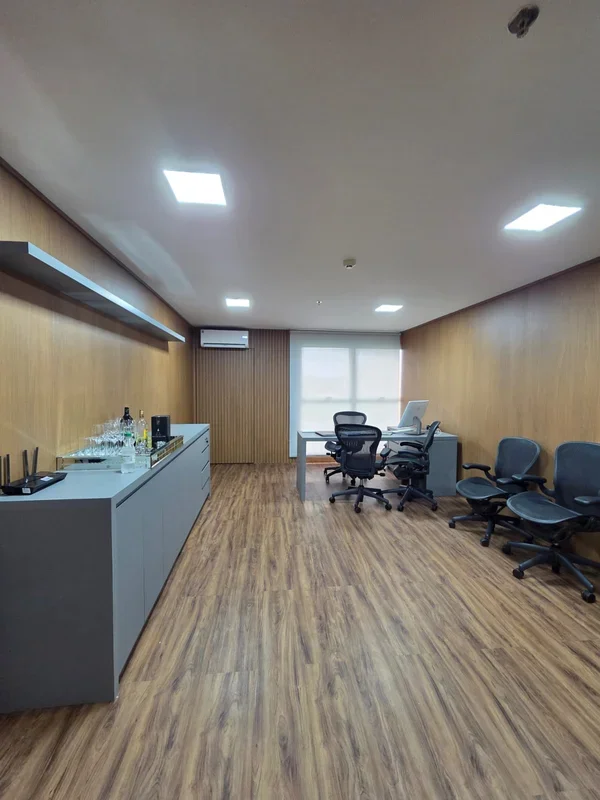 Venda de Sala Comercial – Edifício Multiempresarial – Asa SulSala de 30m², total...