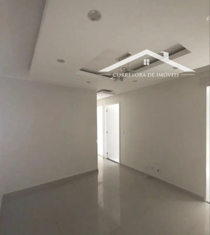 VENDE-SE apartamento de 2 quartos, *Térreo*, *Apartamento de Frente com árvores,...
