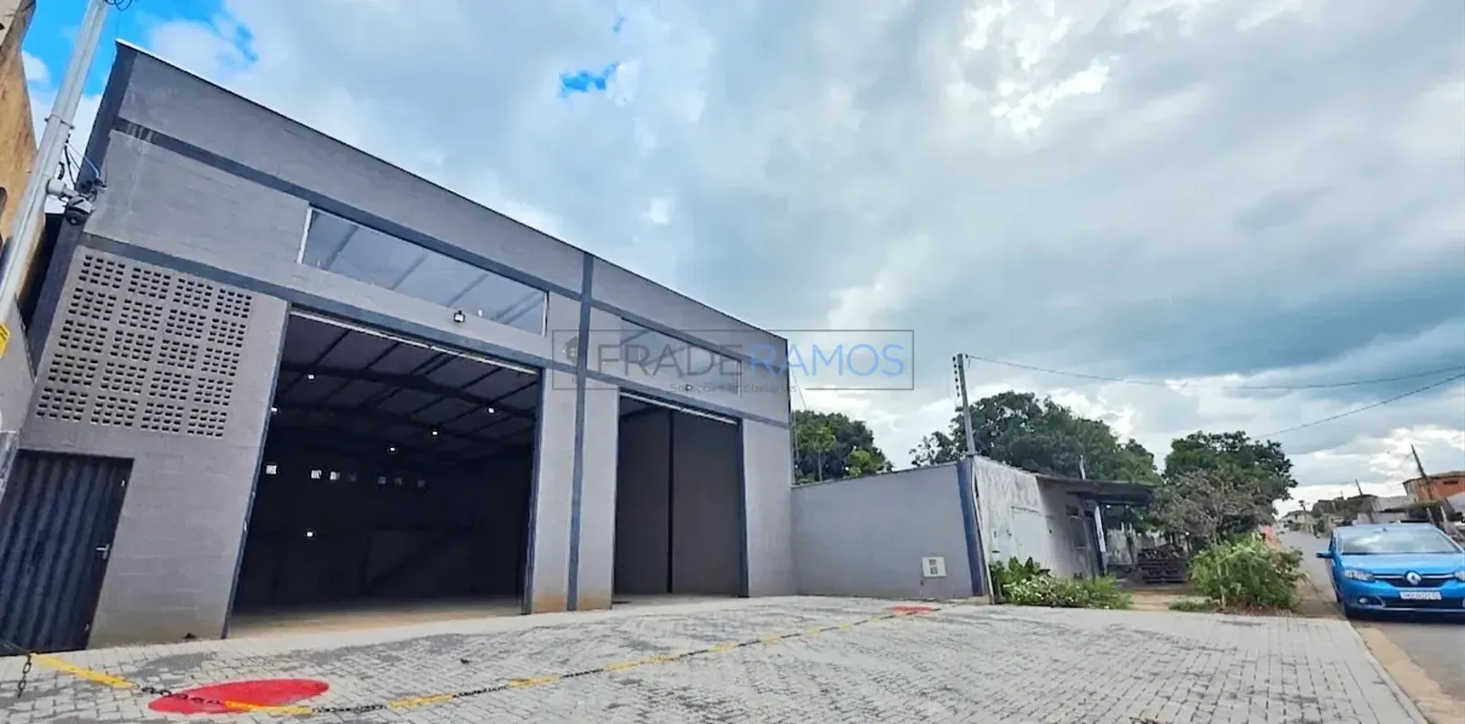 Galpão Novo 430m² 6m Pé Direito Mezanino Setor Aeroporto Sul Próx. GO-040Estrutu...