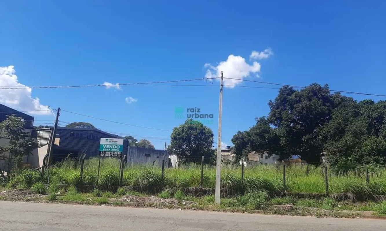 Oportunidade próxima a BR 153 em frente ao Jardim Botânico , Área de Esquina com...