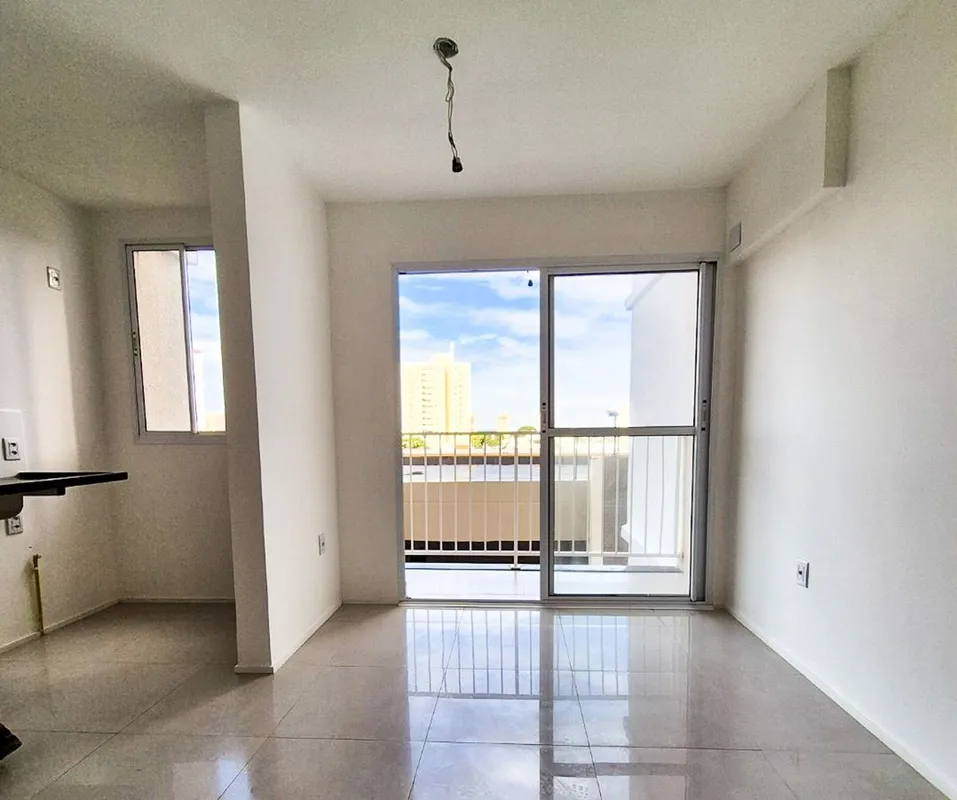 Apartamento de 62 mÂ² com 03 quartos, sendo 02 suÃ­tes, varanda e rede frigorÃ­f...
