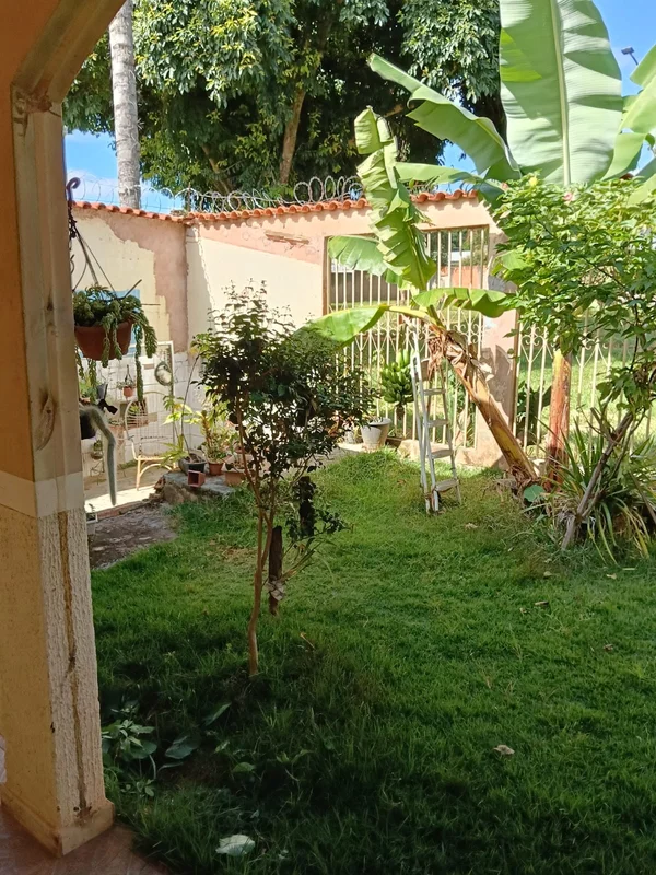 OPORTUNIDADE !!! Aceito imóvel menor em Sobradinho.Casa térrea com quatro quarto...