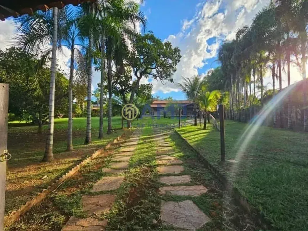 CHÁCARA À VENDA CONDOMÍNIO TERRA DO BOI II HIDROLÂNDIA/GOÁrea total: 2.160 m²Áre...
