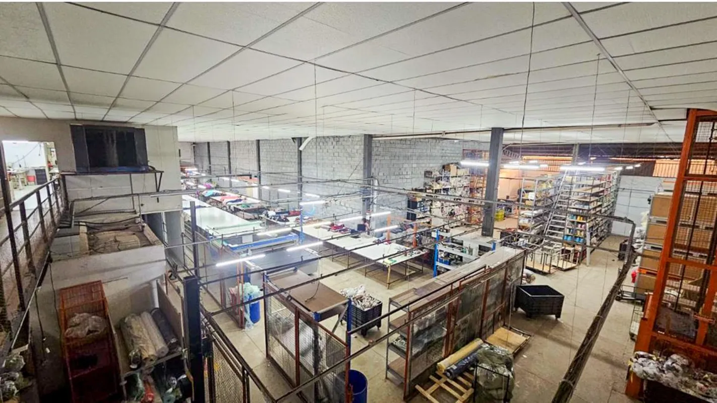 02 galpÃµes com 415mÂ² e 540mÂ², em localizaÃ§Ã£o estratÃ©gica e excelente acess...
