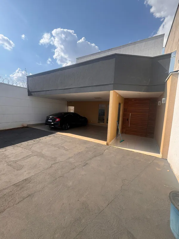 Casa de Alto Padrão no Setor Três Marias - GoiâniaLocalização privilegiada, próx...