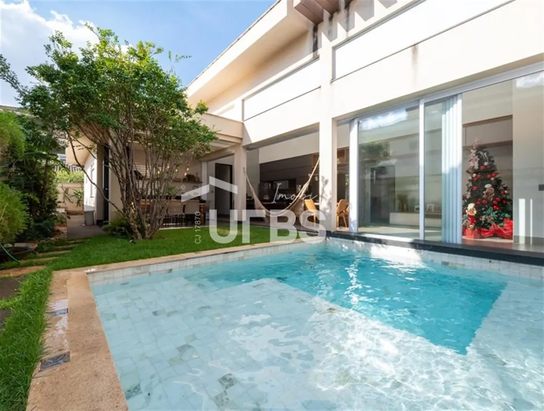 COD U-0029065 - Casa térrea - Jardins MônacoCasa térrea mobiliada, com 210 m² pr...