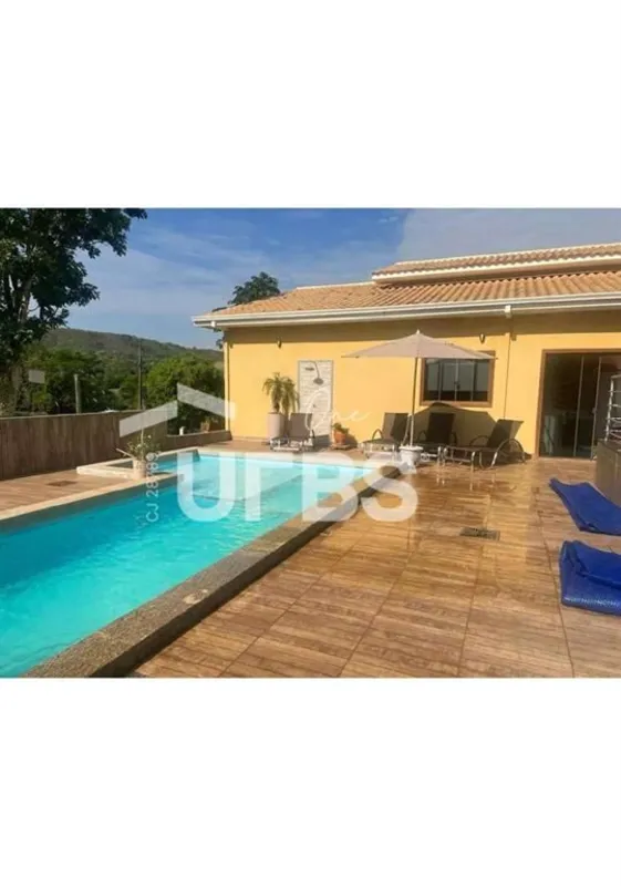 COD U-0028471 - Casa térrea à venda no Condomínio Águas da Serra – frente para o...