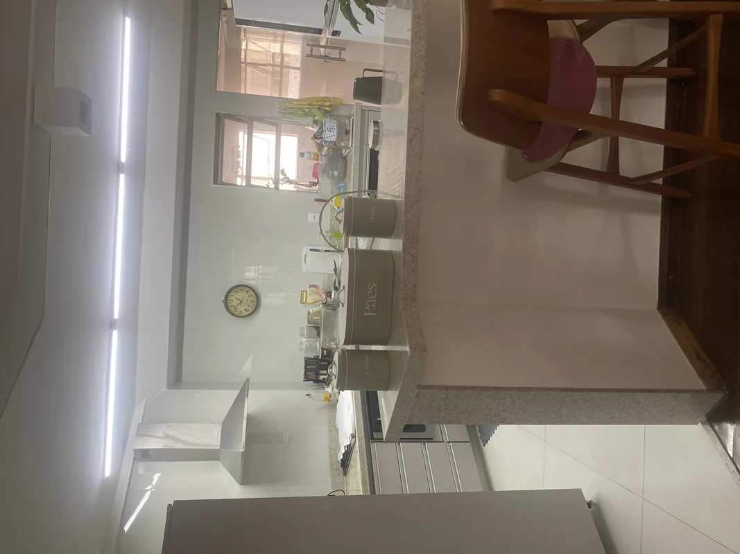 ???? APTO 4 QTOS COM 2 SUÍTES?? SETOR OESTE- RUA 7?? TODO REFORMADO RECENTEMENTE...