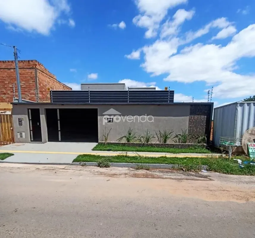 Sobrado Novo no Setor Garavelo Residencial Park ? Alto Padrão, Completo e em Lot...