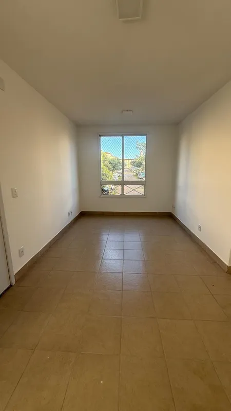 Apartamento Moinho dos Ventos- 02 quartos - ?43m2- ?Banheiro social - ?Sala ampl...