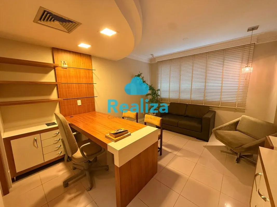 Sala comercial reformada e totalmente mobiliada disponível para locação no 3º an...