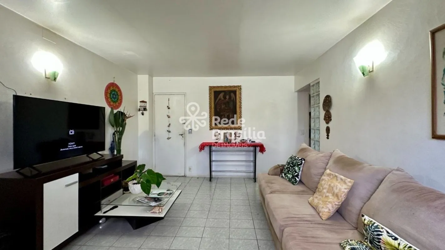 SHCES 403 - Cruzeiro Novo Apresentamos este apartamento de 62,61 m², nascente e ...