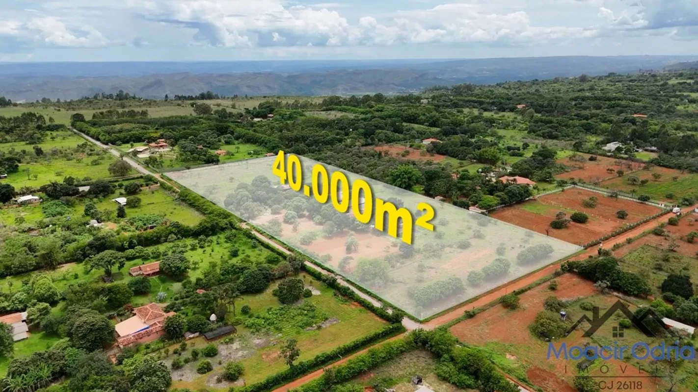 Chácara no Lago Oeste - Rua 16Área Total: 40.000m² (4 hectares)Localização Privi...