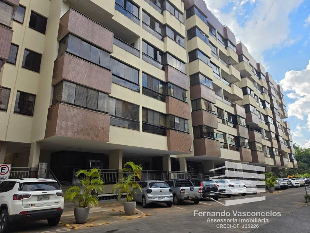 EXCELENTE APARTAMENTO DE CANTO, SALA + QTOS COM VARANDA, ILUMINAÇÃO NATURAL INCL...