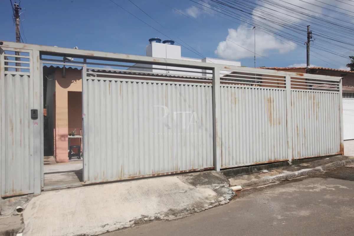 OPORTUNIDADE!!ÓTIMA LOCALIZAÇÃO, CASA DE 03 QUARTOS EM SANTA MARIA!!!Descubra um...
