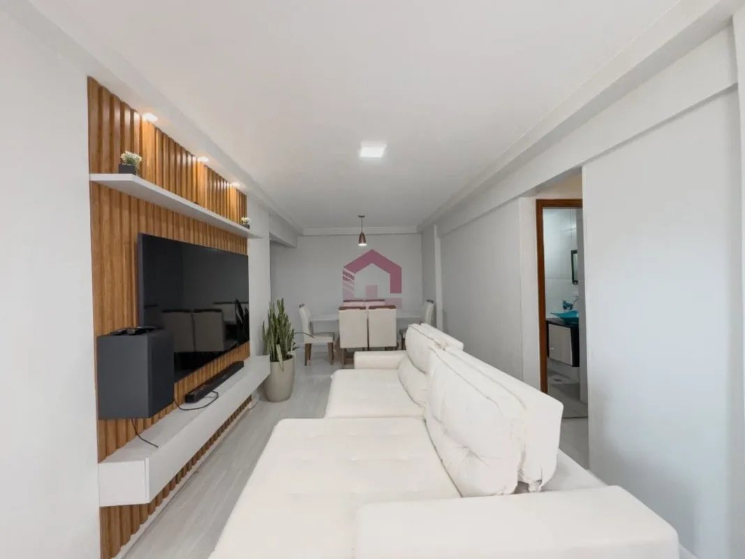 Fernandes & Coelho Imóveis apresenta um excelente apartamento de 82m² no Residen...