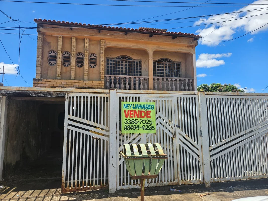 OPORTUNIDADEEscritório Imobiliário Ney Linhares vende:Um excelente sobrado em fa...