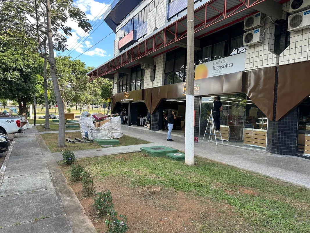 *Aluguéis de salas e lojas à partir de R$ 3.000,00. Aluga-se salas e lojas em pr...