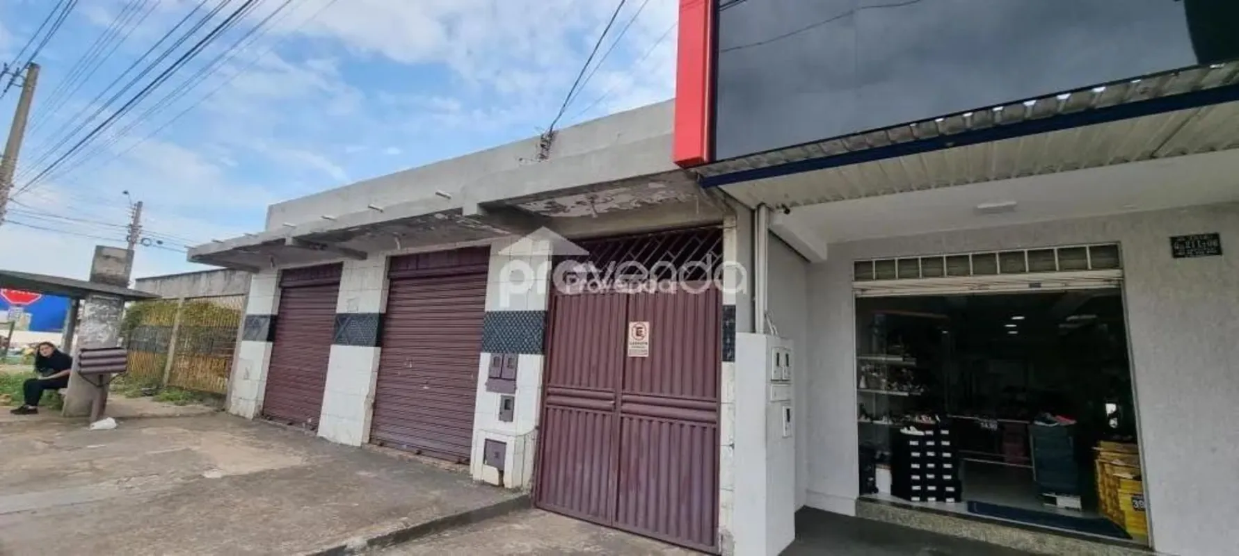 Aproveite esta excelente oportunidade de investimento em um ponto comercial de 5...