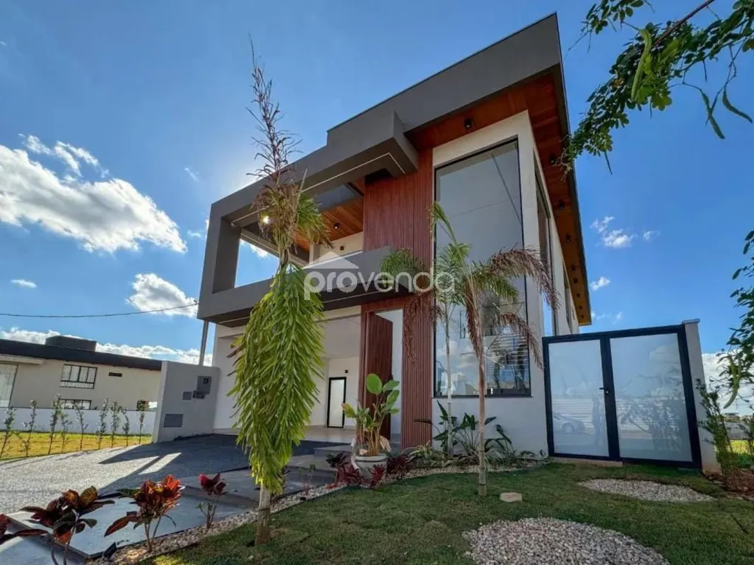 Sobrado de Alto Padrão com 238,45m² de Área Privativa - Localizado em GoiâniaDes...