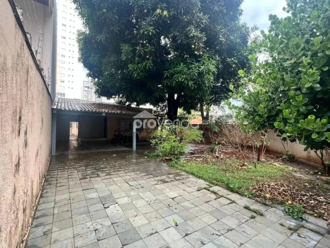 Casa Térrea de Esquina à Venda Setor Bueno T-52Excelente casa térrea localizada ...