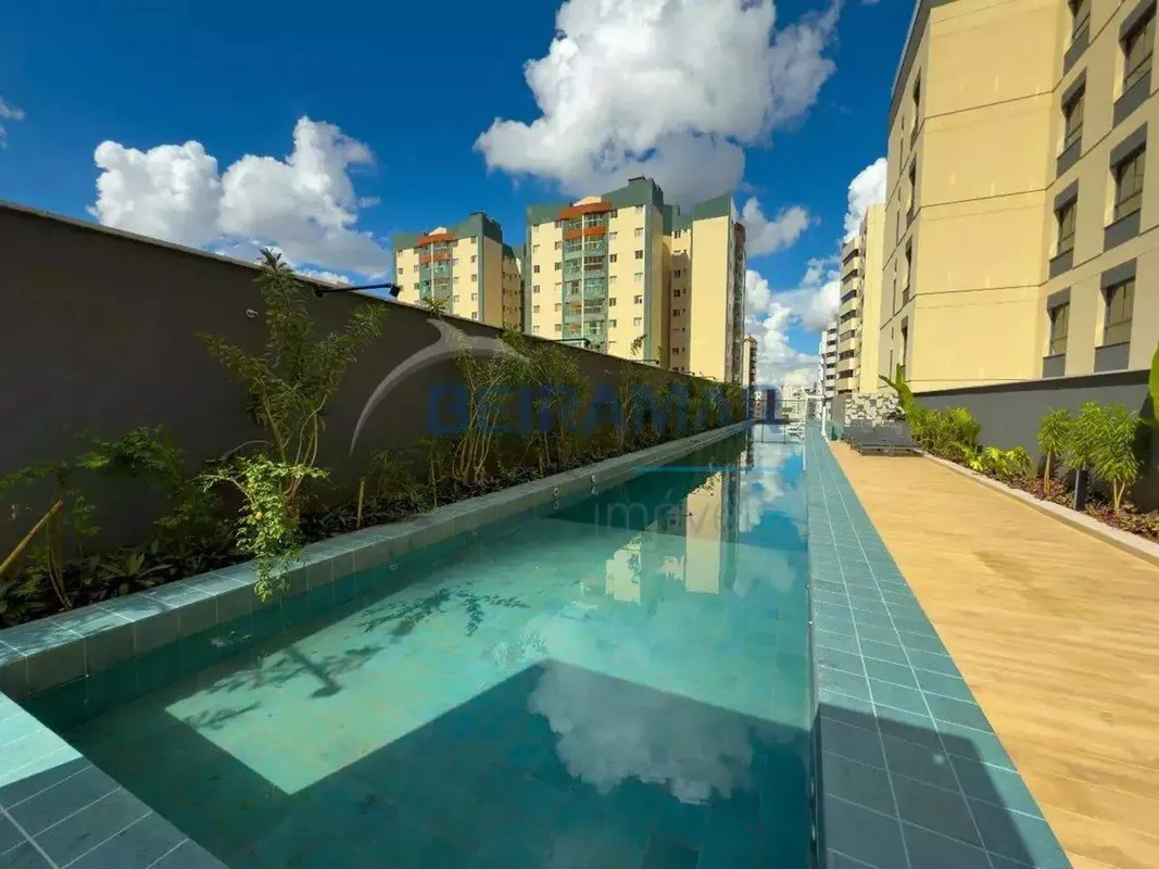 Apartamento com 4 Quartos, 2 Suítes, 2 Semi Suítes, DCE, 230m², Varanda e Lazer ...