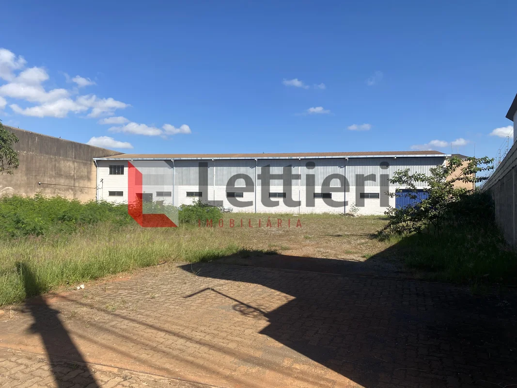 Lettieri vende com exclusividade excelente oportunidade para quem busca um galpã...