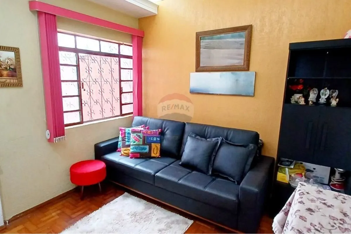 Descubra o encanto desta encantadora casa à venda em Taguatinga Norte, localizad...