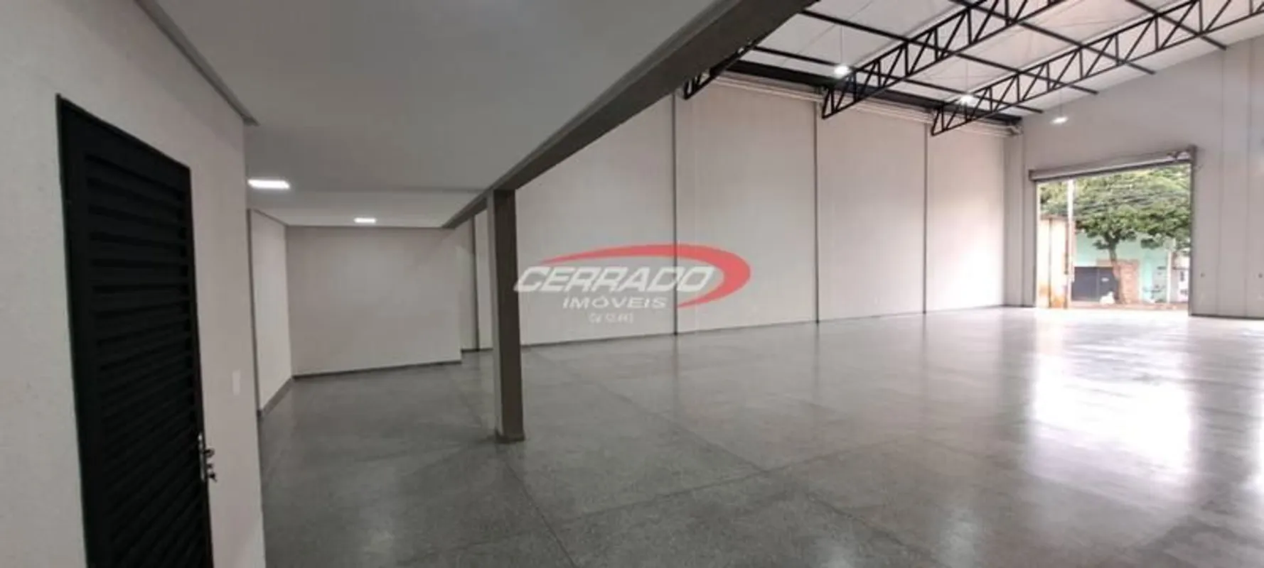 Galpão localizado na Rua CP-13 ! O endereço ideal para sua empresa crescer!Galpã...