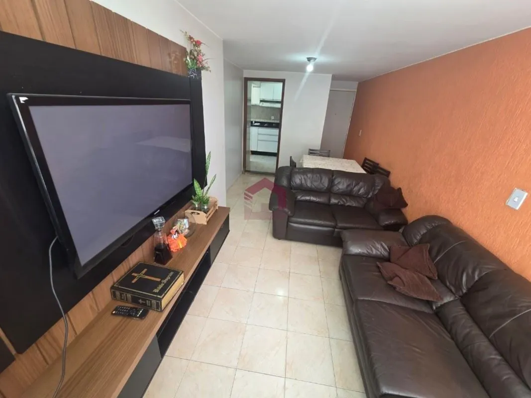 Fernandes & Coelho Imóveis apresenta excelente apartamento de 71m² no Edifício V...