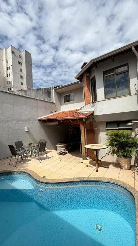 SOBRADO JARDIM AMÉRICATerreno 240Área construída 312Sala ampla com 2 ambientes.L...