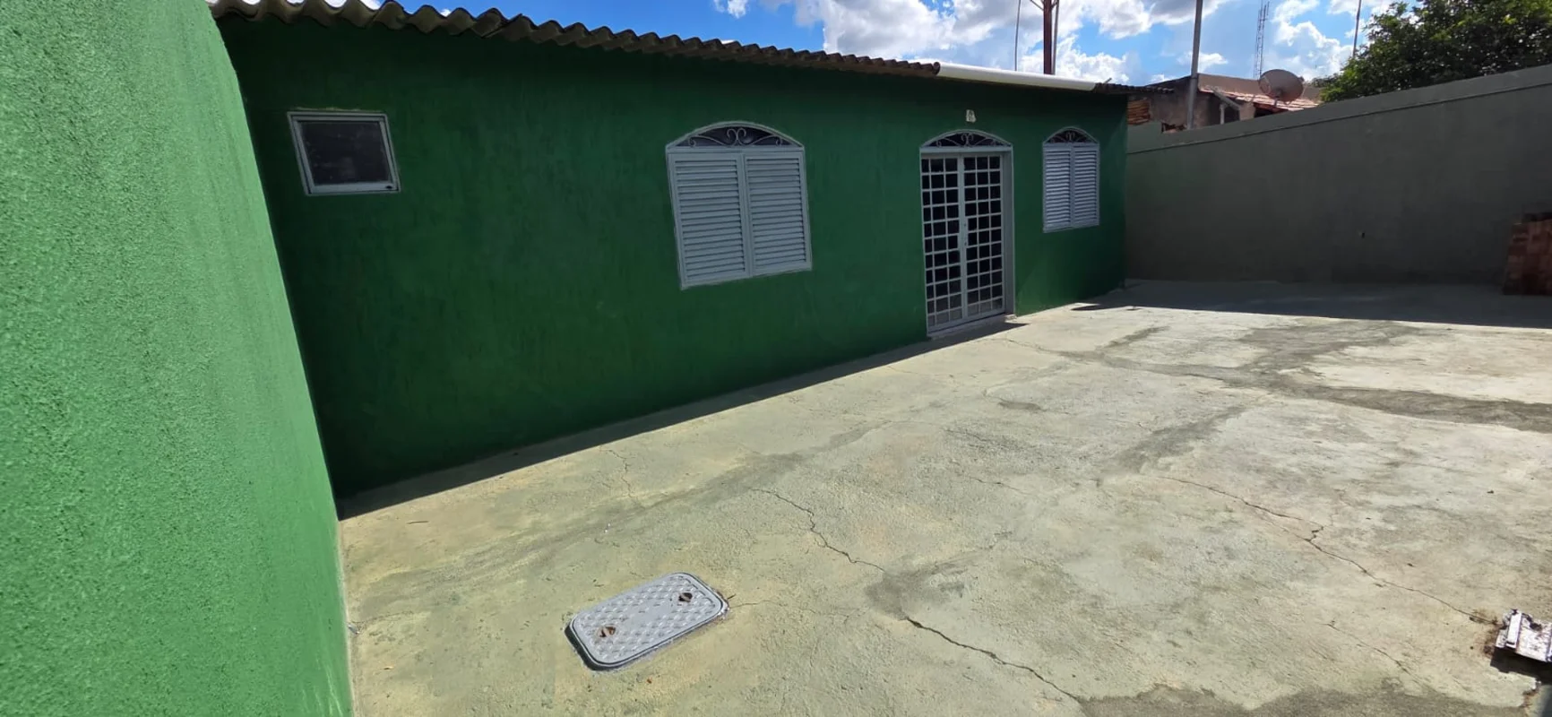 Escritório Imobiliário Ney Linhares aluga:Casa na Qd 10 Conjunto F do Setor Sul ...